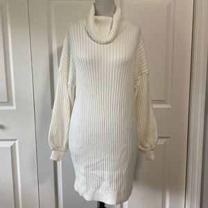 EUC! Ribbed knit tunic with cowl neck.  No flaws.  Wear as mini-dress or with l